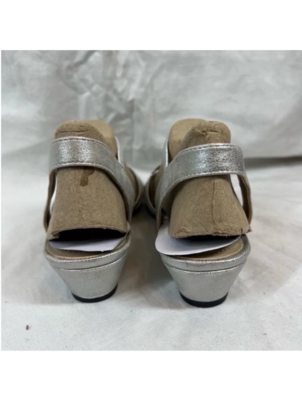 Lifestride yaya silver Strappy Wedge Sandal Comfy NWOB 7